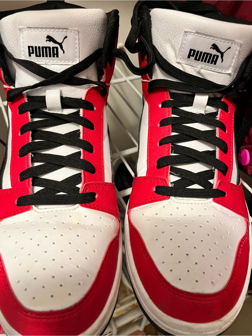 Excellent Condition PUMA Boy High-Top Sneakers size 8